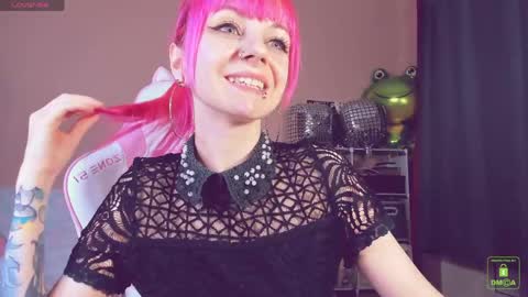 Amy Rose online show from April 14, 2026, 6:25 pm