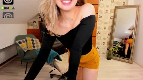 AmyRossie online show from January 24, 2025, 4:28 pm