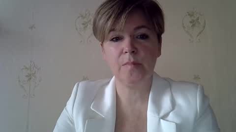 amyvalentine1 online show from March 30, 2026, 6:03 am