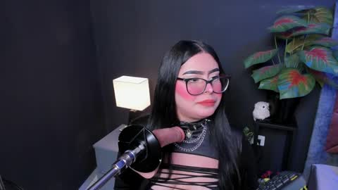 amywhitte_ online show from April 3, 2026, 3:48 am