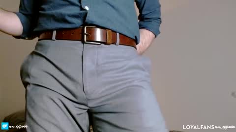 Snapshot of an_expose chatting on December 7, 2024, 9:11 pm an expos online show from December 7, 2024, 9:11 pm