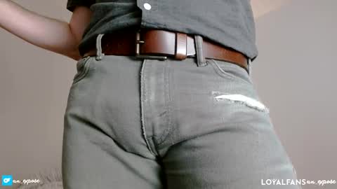 Snapshot of an_expose chatting on February 9, 2025, 10:32 pm an expos online show from February 9, 2025, 10:32 pm