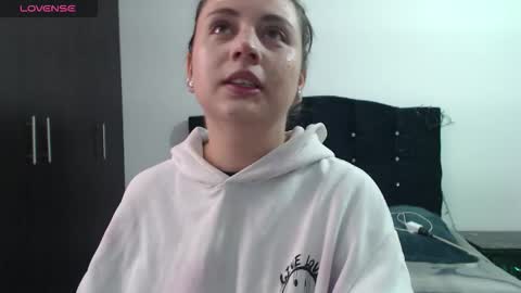 Snapshot of ana_arms_ chatting on February 25, 2026, 2:05 pm ana_arms_ online show from February 25, 2026, 2:05 pm