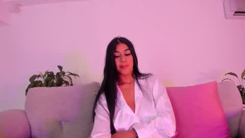 Snapshot of ana_gonzalez chatting on March 1, 2026, 8:44 pm Ana Gonzalez online show from March 1, 2026, 8:44 pm