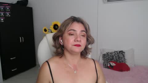 Snapshot of ana_hotmilfx chatting on February 14, 2025, 1:34 am ANA online show from February 14, 2025, 1:34 am