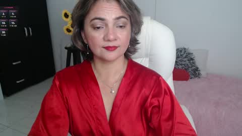 Snapshot of ana_hotmilfx chatting on February 16, 2025, 12:32 pm ANA online show from February 16, 2025, 12:32 pm