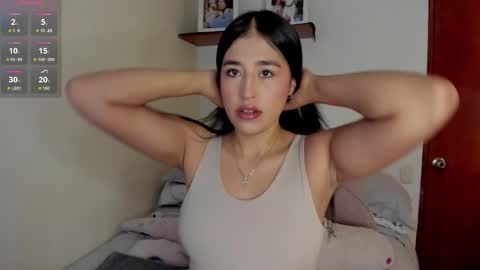 Snapshot of ana_m_ chatting on February 9, 2026, 9:13 am Ana online show from February 9, 2026, 9:13 am