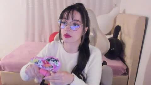 Im anna but you can call me as you want online show from October 17, 2025, 9:28 pm