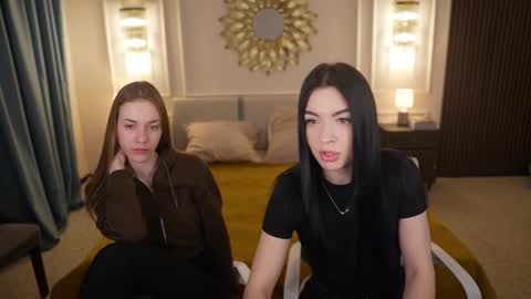 Sweet girls online show from March 1, 2025, 6:11 pm
