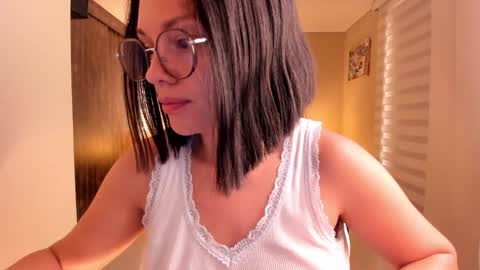 Anabel online show from December 22, 2025, 12:24 pm