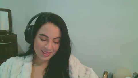 anabelenogueira1 online show from April 11, 2026, 2:49 am