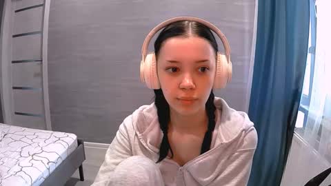 Anabel online show from October 17, 2025, 8:17 am