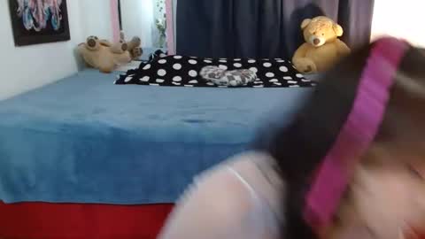 Snapshot of anabella_04 chatting on January 5, 2025, 4:27 pm anabella_04 online show from January 5, 2025, 4:27 pm