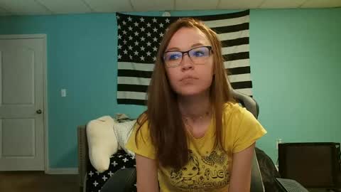 Anabelleleigh online show from May 16, 2026, 11:25 pm