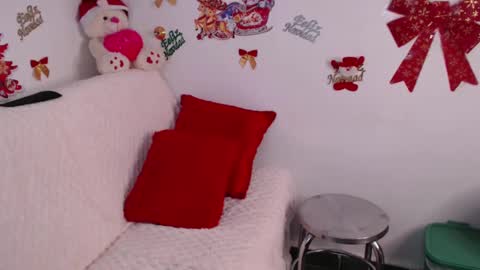 Ana online show from December 11, 2024, 10:14 am