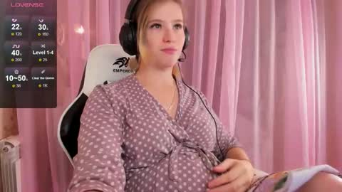 Snapshot of anabelmelody chatting on October 10, 2025, 5:56 pm AnabelMelody online show from October 10, 2025, 5:56 pm