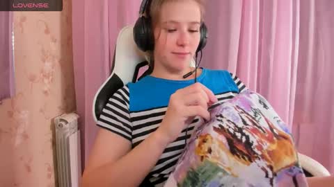 Snapshot of anabelmelody chatting on November 10, 2025, 6:29 pm AnabelMelody online show from November 10, 2025, 6:29 pm