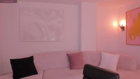 Snapshot of anadurant chatting on February 19, 2025, 3:28 am Ana online show from February 19, 2025, 3:28 am