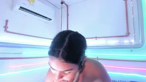 Snapshot of anaelle_bardin chatting on July 19, 2026, 3:05 pm Anna online show from July 19, 2026, 3:05 pm