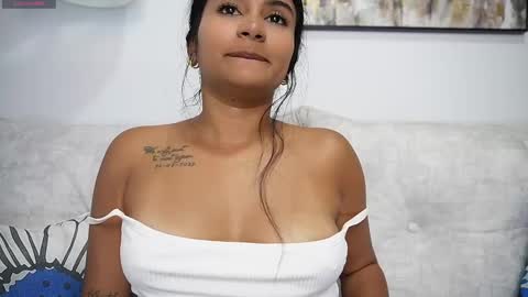 Snapshot of anahi__s chatting on January 11, 2025, 11:56 pm ANAH online show from January 11, 2025, 11:56 pm