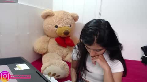 Anahi Browns online show from October 8, 2025, 7:00 pm