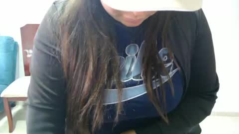 Snapshot of anaids_dam chatting on September 24, 2025, 1:36 pm anaids online show from September 24, 2025, 1:36 pm