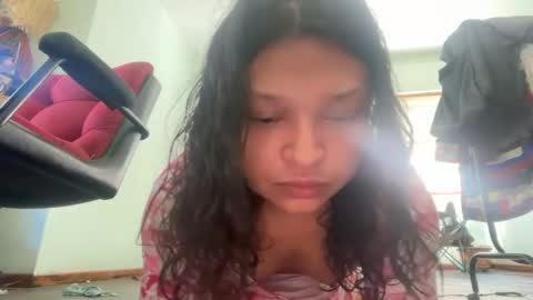 anajussara online show from July 5, 2026, 3:52 pm