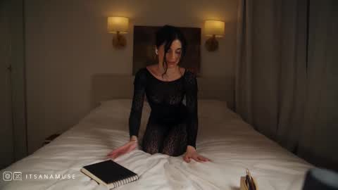 Snapshot of anamuse chatting on February 22, 2026, 9:35 pm Ana online show from February 22, 2026, 9:35 pm