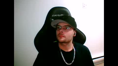 Snapshot of anarchyy1994 chatting on March 13, 2026, 8:43 am anarchyy1994 online show from March 13, 2026, 8:43 am