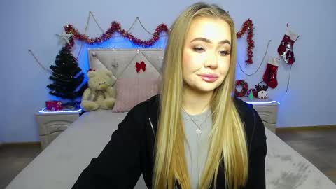 anastacyyellig online show from January 6, 2025, 10:47 pm