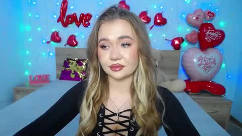 anastacyyellig online show from February 6, 2025, 12:05 pm