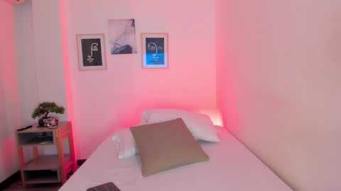 Snapshot of anastasia_lauren chatting on February 22, 2026, 7:23 pm Ana online show from February 22, 2026, 7:23 pm