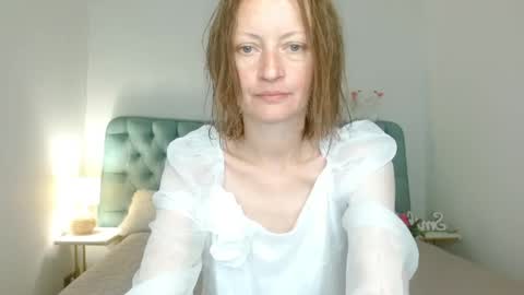 Stacy online show from June 3, 2026, 9:42 pm