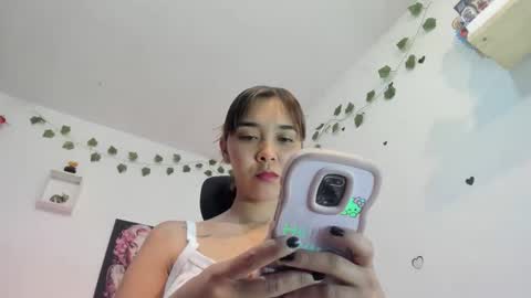 Snapshot of anastasia_tuya chatting on February 9, 2026, 2:10 pm anastasia online show from February 9, 2026, 2:10 pm