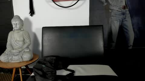 anddy_hugecock online show from April 22, 2026, 12:28 pm