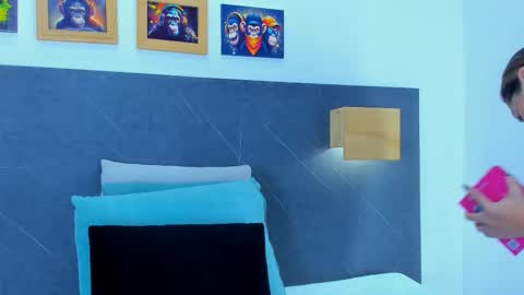 Andrea online show from March 24, 2026, 12:21 pm