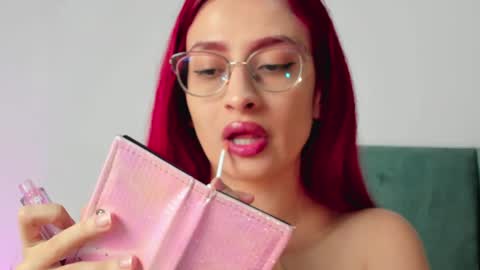 Snapshot of andracyruss chatting on January 22, 2025, 11:34 am Andra Cyrus online show from January 22, 2025, 11:34 am