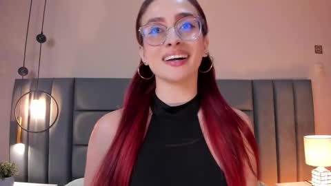 Snapshot of andracyruss chatting on February 5, 2026, 12:15 am Andra Cyrus online show from February 5, 2026, 12:15 am