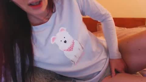 Snapshot of andrasweetie chatting on February 1, 2026, 12:48 pm Andra online show from February 1, 2026, 12:48 pm