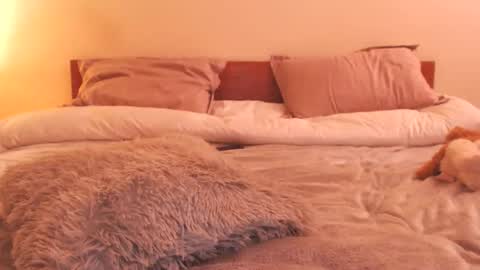 Snapshot of andrasweetie chatting on February 6, 2026, 3:55 am Andra online show from February 6, 2026, 3:55 am