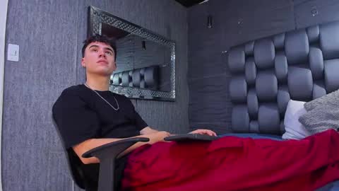 Snapshot of andre_parker chatting on January 26, 2025, 12:58 am Andre Parker online show from January 26, 2025, 12:58 am