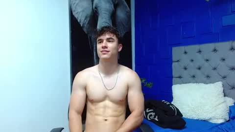 Snapshot of andre_parker chatting on February 18, 2025, 11:08 pm Andre Parker online show from February 18, 2025, 11:08 pm