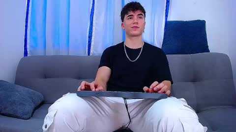 Snapshot of andre_parker chatting on October 2, 2025, 9:44 pm Andre Parker online show from October 2, 2025, 9:44 pm