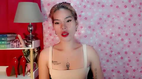 Snapshot of andrea06121998 chatting on October 27, 2025, 11:25 am andrea06121998 online show from October 27, 2025, 11:25 am