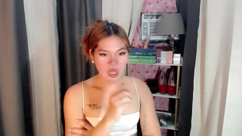 andrea06121998 online show from March 15, 2026, 3:40 pm