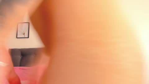 Snapshot of andrea_flow chatting on January 20, 2025, 5:06 pm Andrea online show from January 20, 2025, 5:06 pm