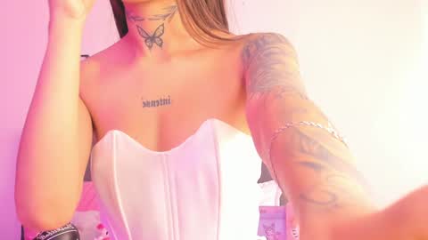 Snapshot of andrea_flow chatting on January 21, 2025, 1:54 pm Andrea online show from January 21, 2025, 1:54 pm