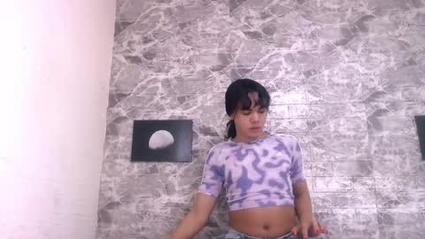 Snapshot of andrea_gill_ chatting on October 7, 2025, 12:24 pm Andres Gil online show from October 7, 2025, 12:24 pm