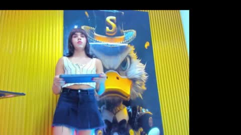 Snapshot of andrea_giraldo_ chatting on June 6, 2026, 8:46 pm Andrea online show from June 6, 2026, 8:46 pm