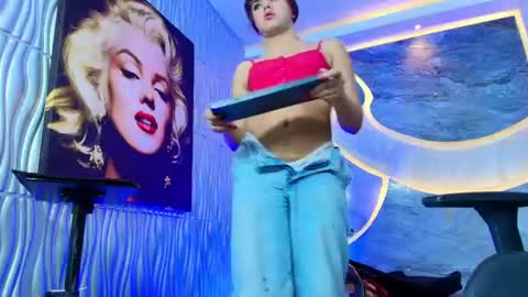Andrea online show from July 20, 2026, 7:49 pm
